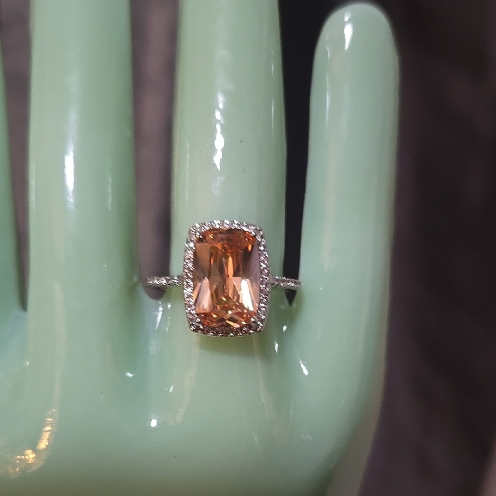 Elegant Silver Champagne Ring